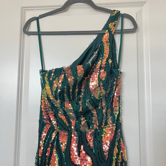 City Studio One Shoulder Sequin Gown Size 9/10 Green Formal Dress Slit - Picture 3 of 10